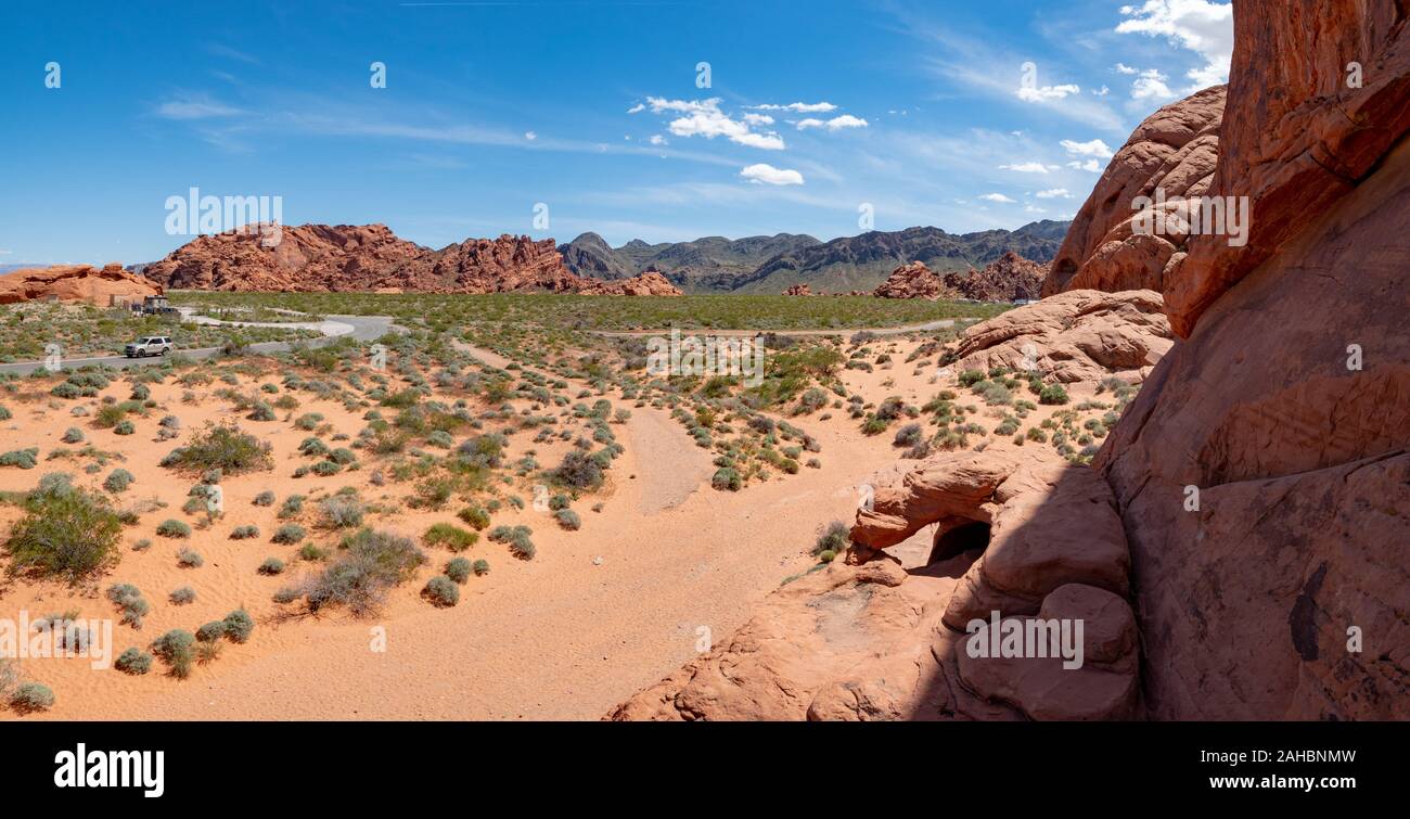 Atlatl Rock, Vallée de Feu Park, Nevada, près de Las Vegas, journée de printemps ensoleillée, USA Banque D'Images