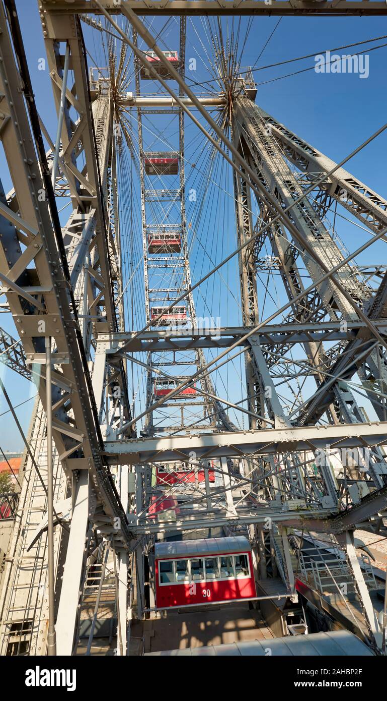 Roue Panoramique Riesenrad. Prater Parc. La grande roue la plus ancienne dans le monde. Vienne Autriche Banque D'Images