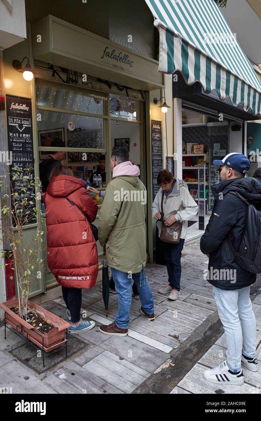 L'alimentation de rue d'Athènes, falafelas Banque D'Images