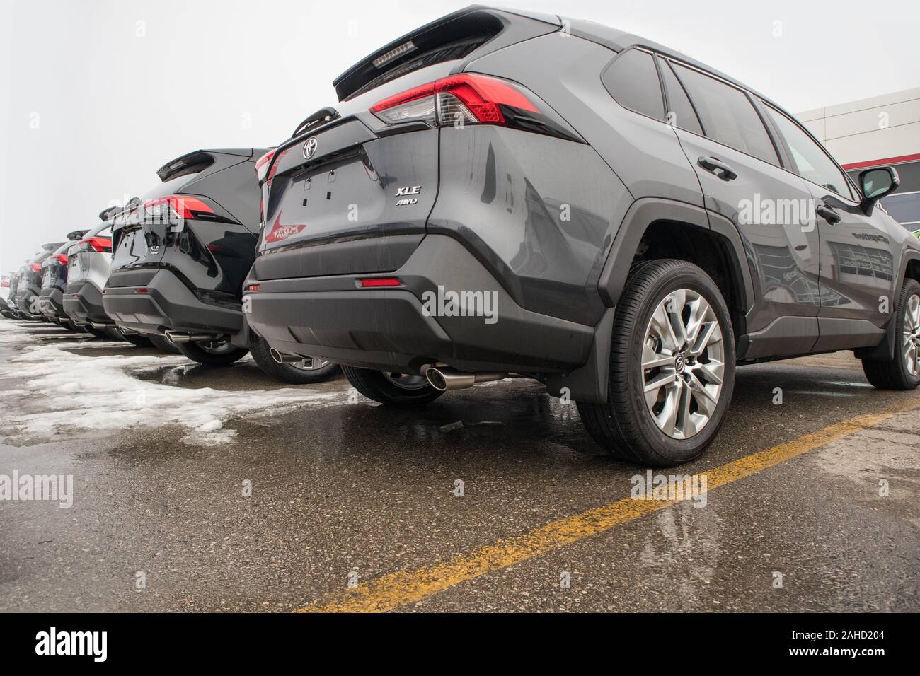 Tout nouveau vus chez les revendeurs, parking. Banque D'Images