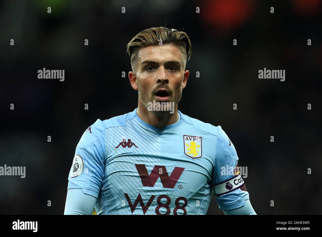 WATFORD, England - Décembre 28th, Aston Villa's Jack Grealish pendant le premier match de championnat entre Watford et Aston Villa à Vicarage Road, Watford le samedi 28 décembre 2019. (Crédit : Leila Coker | MI News) photographie peut uniquement être utilisé pour les journaux et/ou magazines fins éditoriales, licence requise pour l'usage commercial Crédit : MI News & Sport /Alamy Live News Banque D'Images