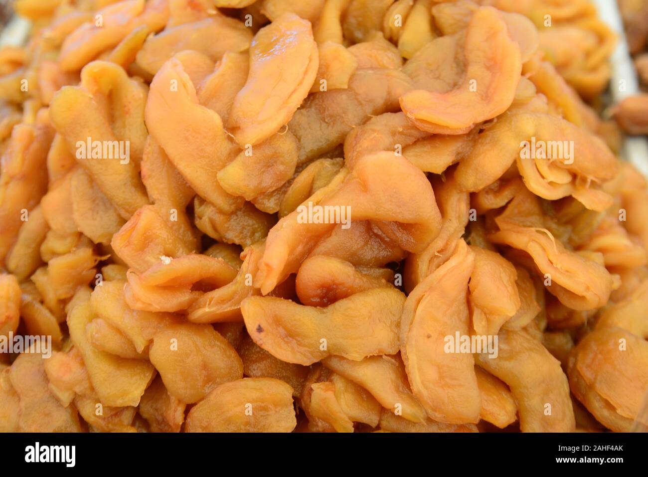 Fruit séché de soudure le tamarin, remarque sélectionner focus avec profondeur de champ Banque D'Images