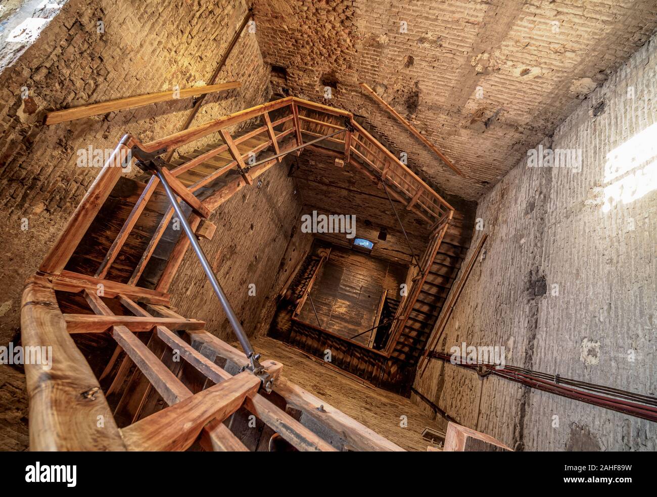 La tour Asinelli, intérieur, Bologne, Emilie-Romagne, Italie Banque D'Images