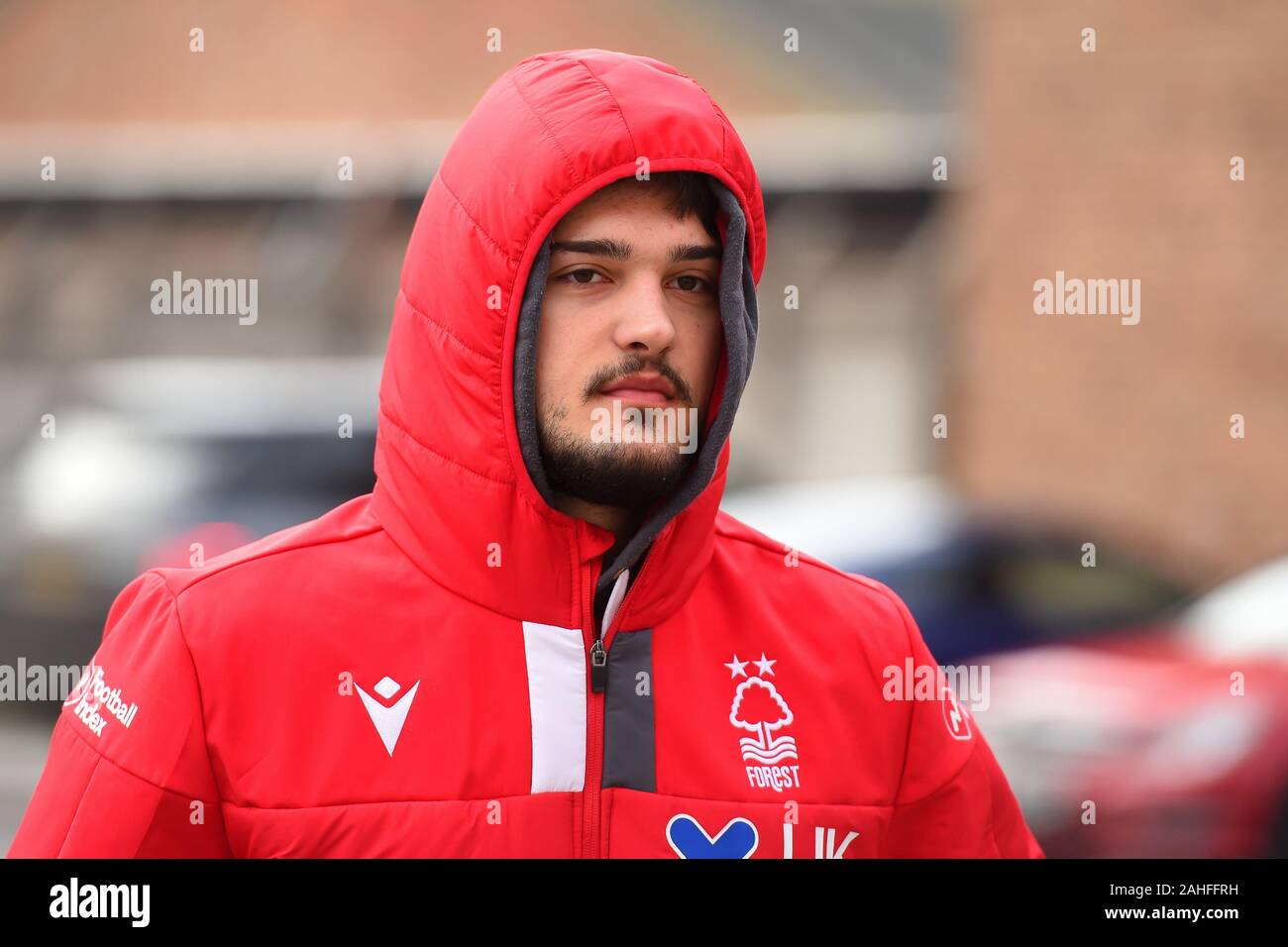 Nottingham, Royaume-Uni. Dec 29, 2019. Aro Muric (49) La forêt de Nottingham arrive à venir du ciel parier match de championnat entre Nottingham Forest et Wigan Athletic au City Ground de Nottingham, le dimanche 29 décembre 2019. (Crédit : Jon Hobley | MI News) photographie peut uniquement être utilisé pour les journaux et/ou magazines fins éditoriales, licence requise pour l'usage commercial Crédit : MI News & Sport /Alamy Live News Banque D'Images