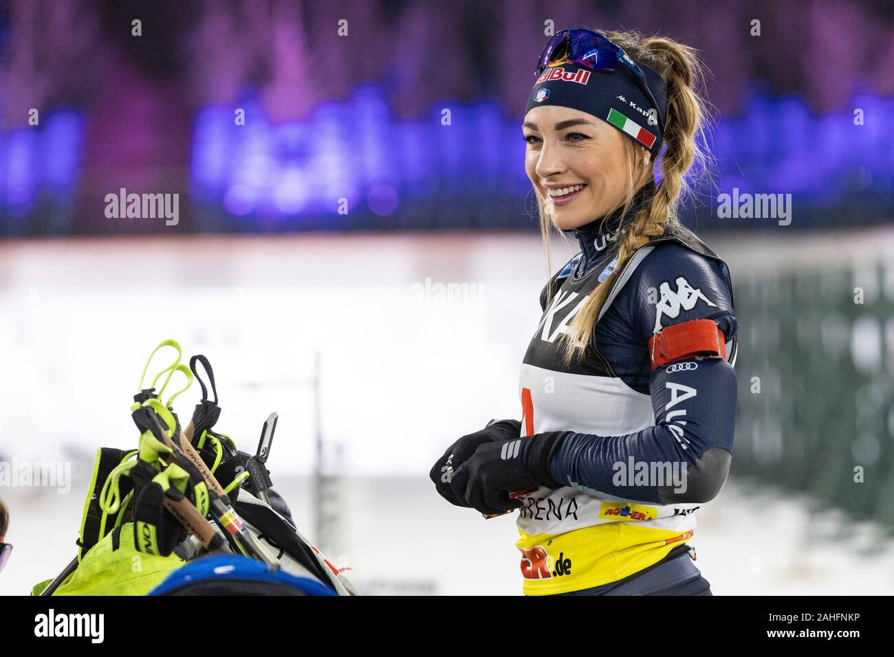 Gelsenkirchen, Allemagne. 28. Dezember 2019. Le biathlète italien Dorothea Wierer. JOKA World Team Challenge 2019, le Biathlon auf Schalke. Banque D'Images