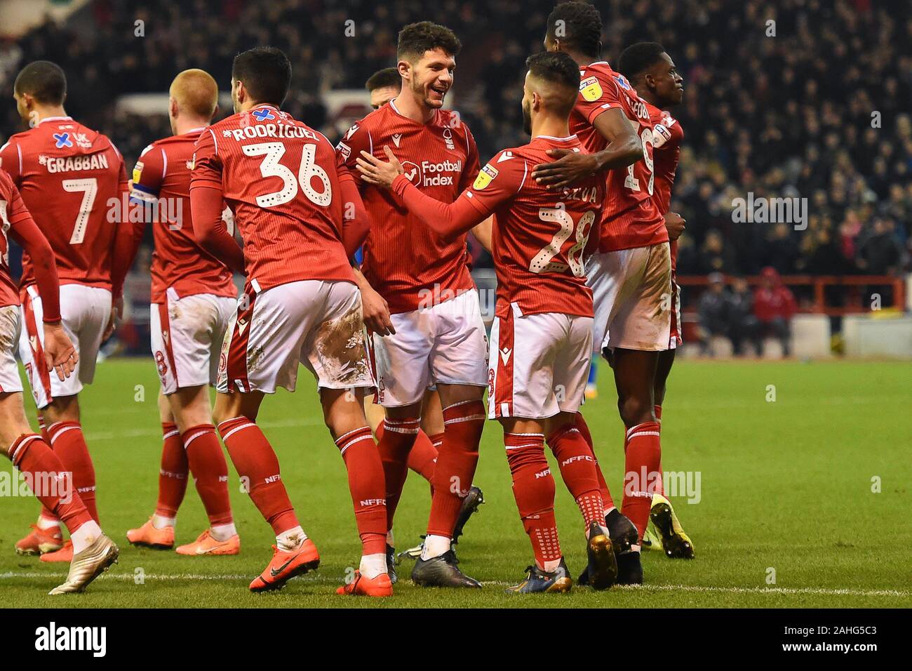 Nottingham, Royaume-Uni. Dec 29, 2019. Tobias Figueiredo (3) de Nottingham Forest célèbre après avoir marqué un but pour le rendre 1-0 lors du match de championnat Sky Bet entre Nottingham Forest et Wigan Athletic au City Ground de Nottingham, le dimanche 29 décembre 2019. (Crédit : Jon Hobley | MI News) photographie peut uniquement être utilisé pour les journaux et/ou magazines fins éditoriales, licence requise pour l'usage commercial Crédit : MI News & Sport /Alamy Live News Banque D'Images