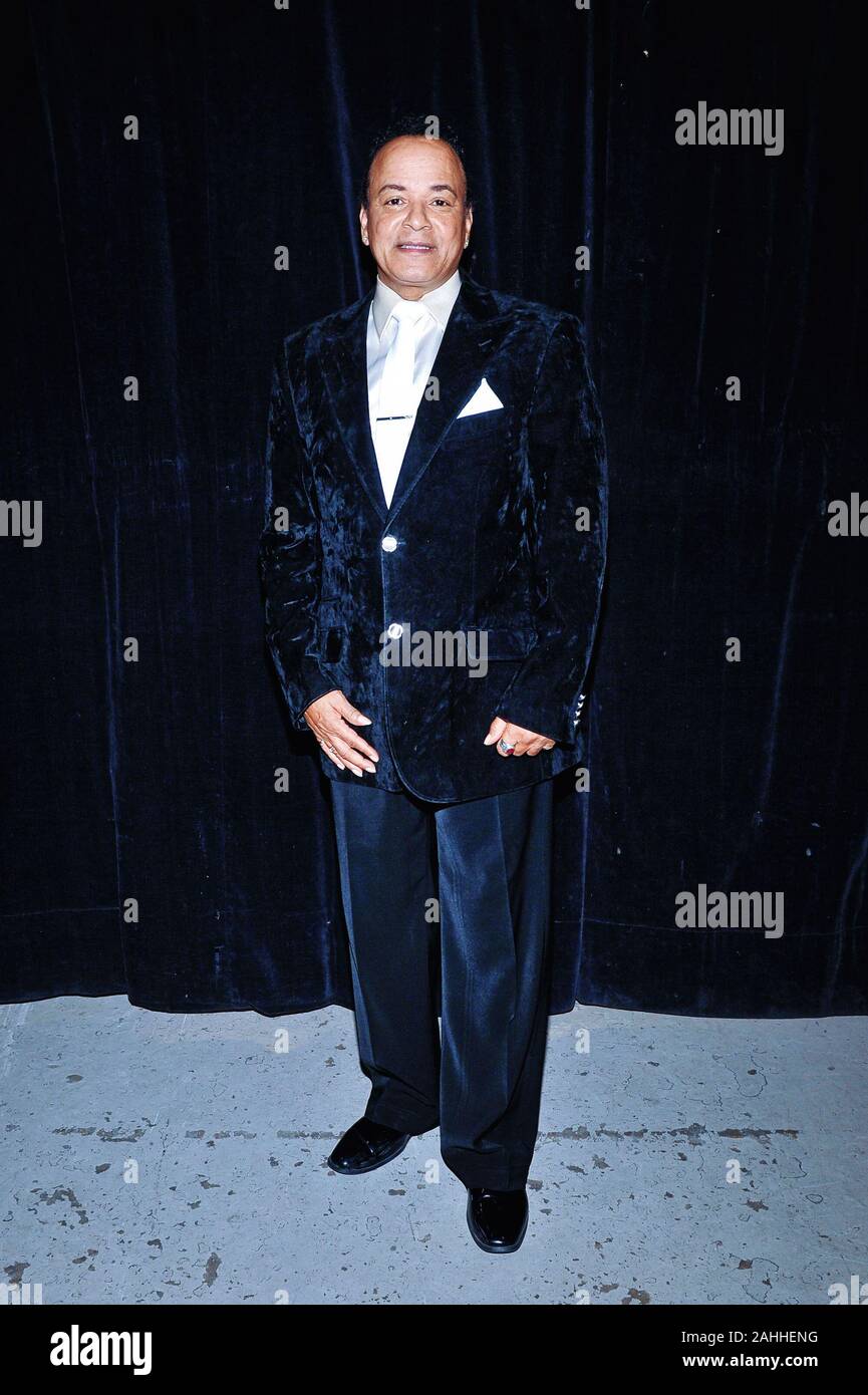 05 octobre 2019 - Hamilton, Ontario, Canada. Singer Mark Scott des Miracles Revue coulisses à ''Ce qu'une nuit - Living Legends'' à la FirstOntario Salle de Concert. (Crédit Image : © Perniac Brant/AdMedia via Zuma sur le fil) Banque D'Images