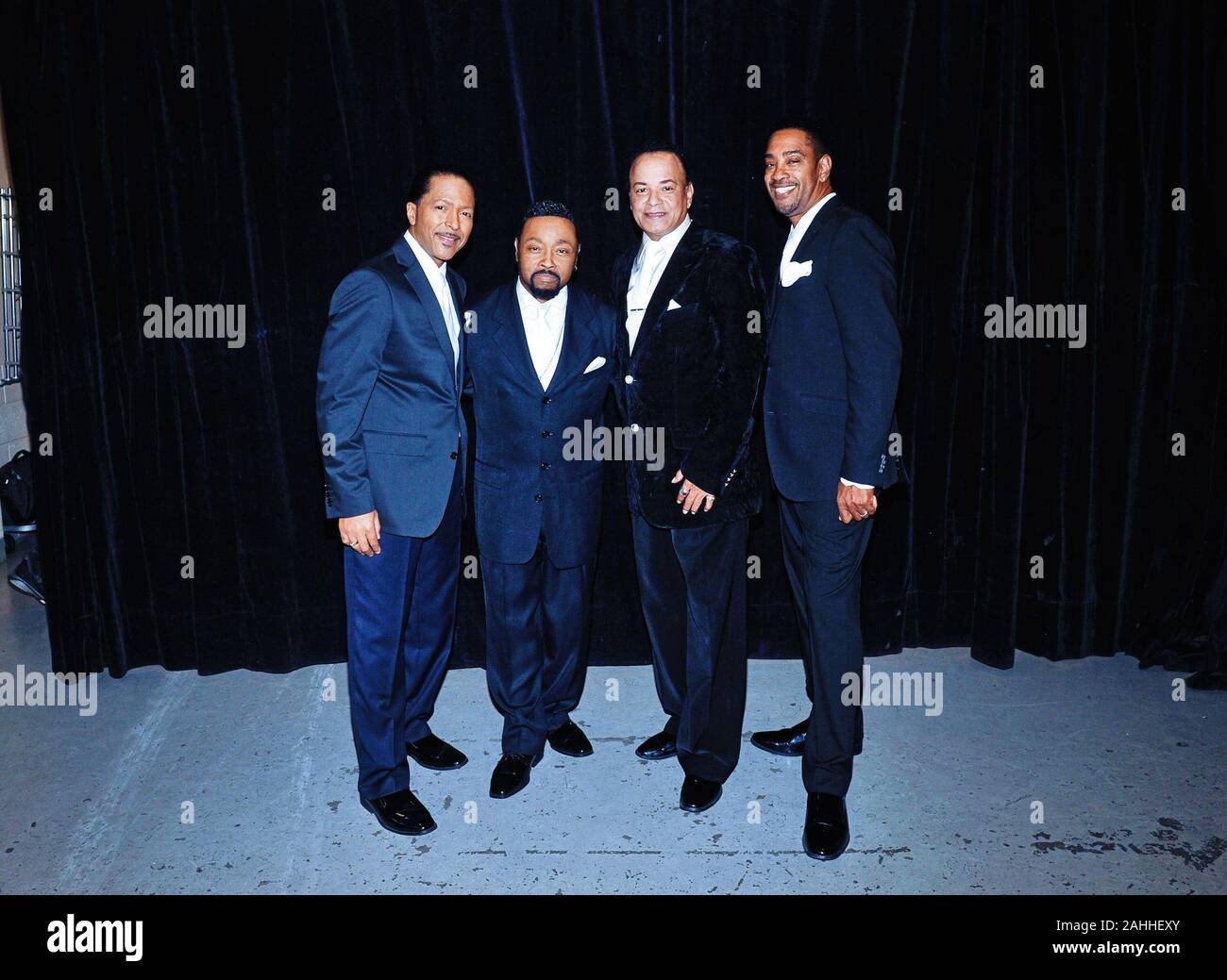 05 octobre 2019 - Hamilton, Ontario, Canada. La Revue des miracles avec Mark Scott coulisses à ''Ce qu'une nuit - Living Legends'' à la FirstOntario Salle de Concert. (Crédit Image : © Perniac Brant/AdMedia via Zuma sur le fil) Banque D'Images