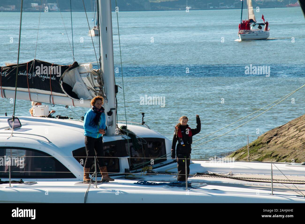 Greta Thunberg arrivant à Lisbonne après 20 jours à travers l'Atlantique à bord de la vagabonde. Banque D'Images