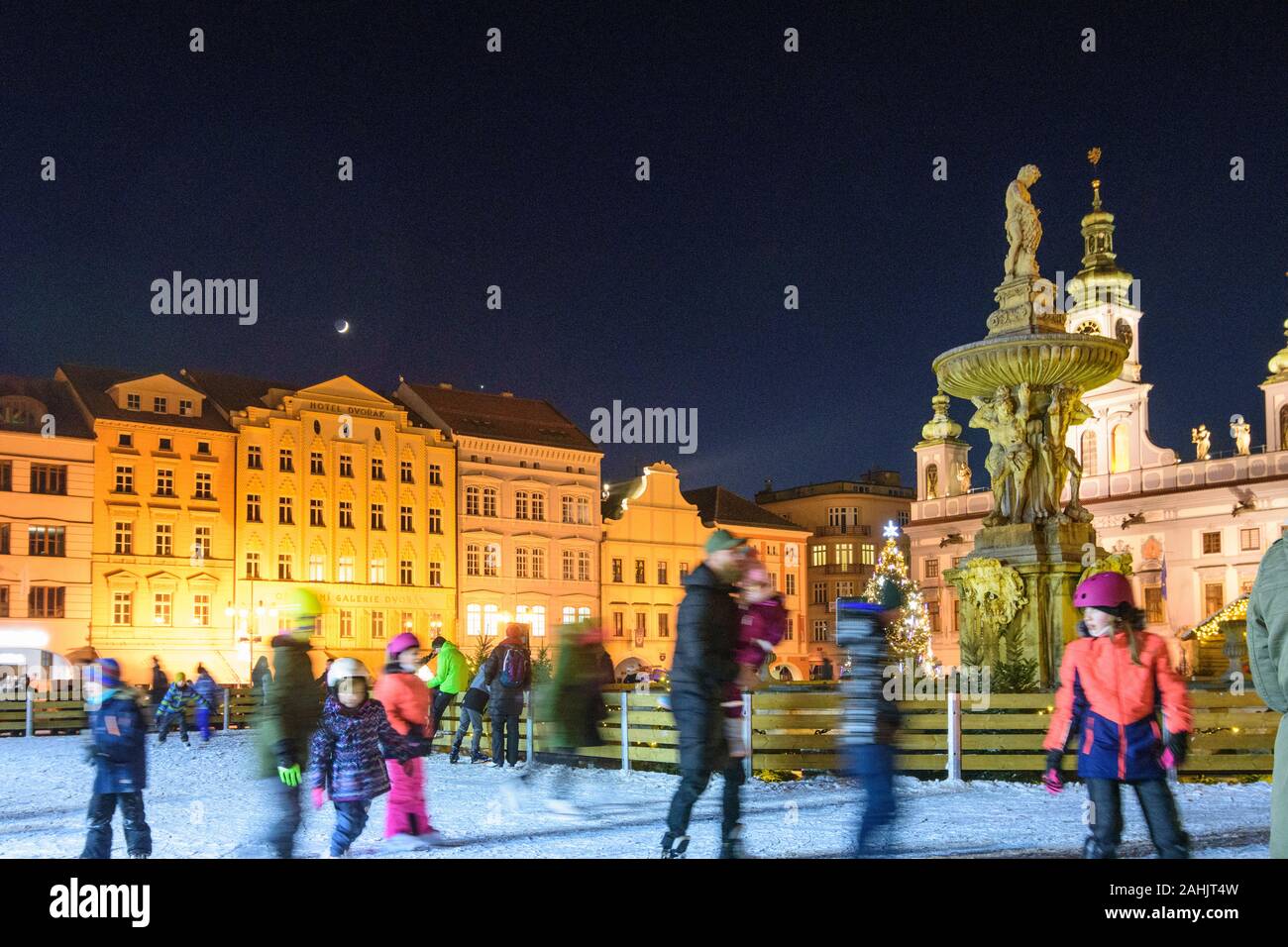 Ceske Budejovice (Budweis) : Place Principale, fontaine Samson, de l'Hôtel de Ville, Marché de Noël, patinoire de , Jihocesky, Fethiye, sud de la Bohême, République Tchèque Banque D'Images