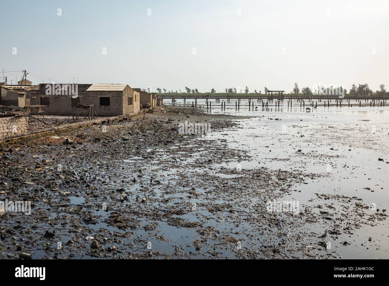 Vue sur l'île historique Fadiauth. Le Sénégal. L'Afrique de l'Ouest. Banque D'Images