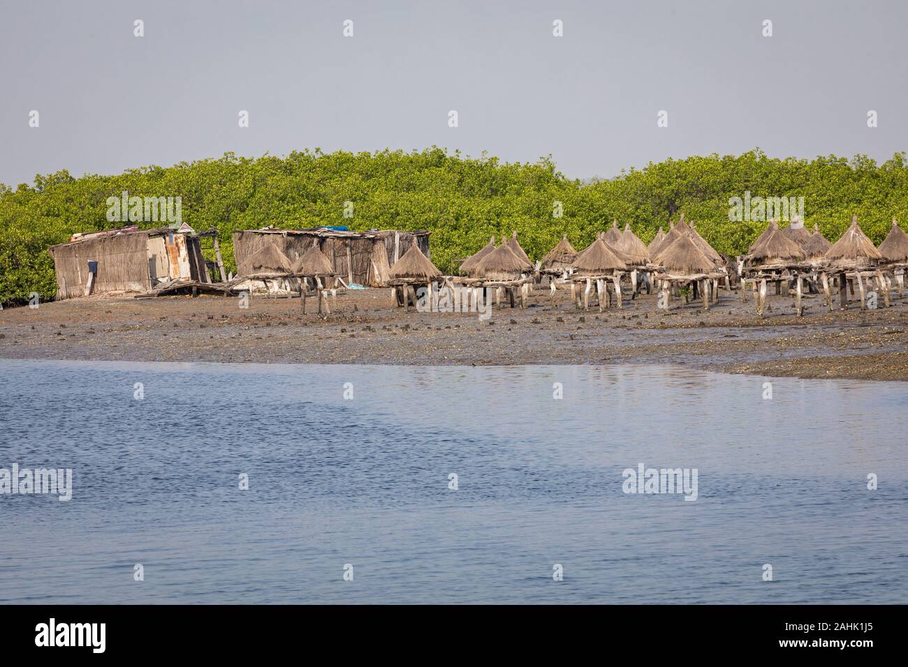 Vue sur l'île historique Fadiauth. Le Sénégal. L'Afrique de l'Ouest. Banque D'Images