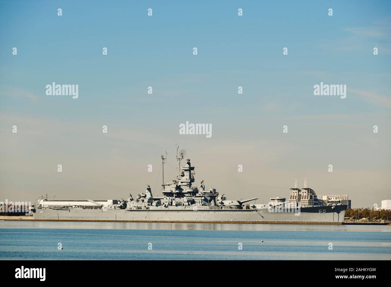 Le cuirassé USS Alabama, BB60, un navire de guerre de la Marine américaine musée flottant à l'extérieur cuirassé USS Alabama, Parc Mobile en Alabama, USA. Banque D'Images
