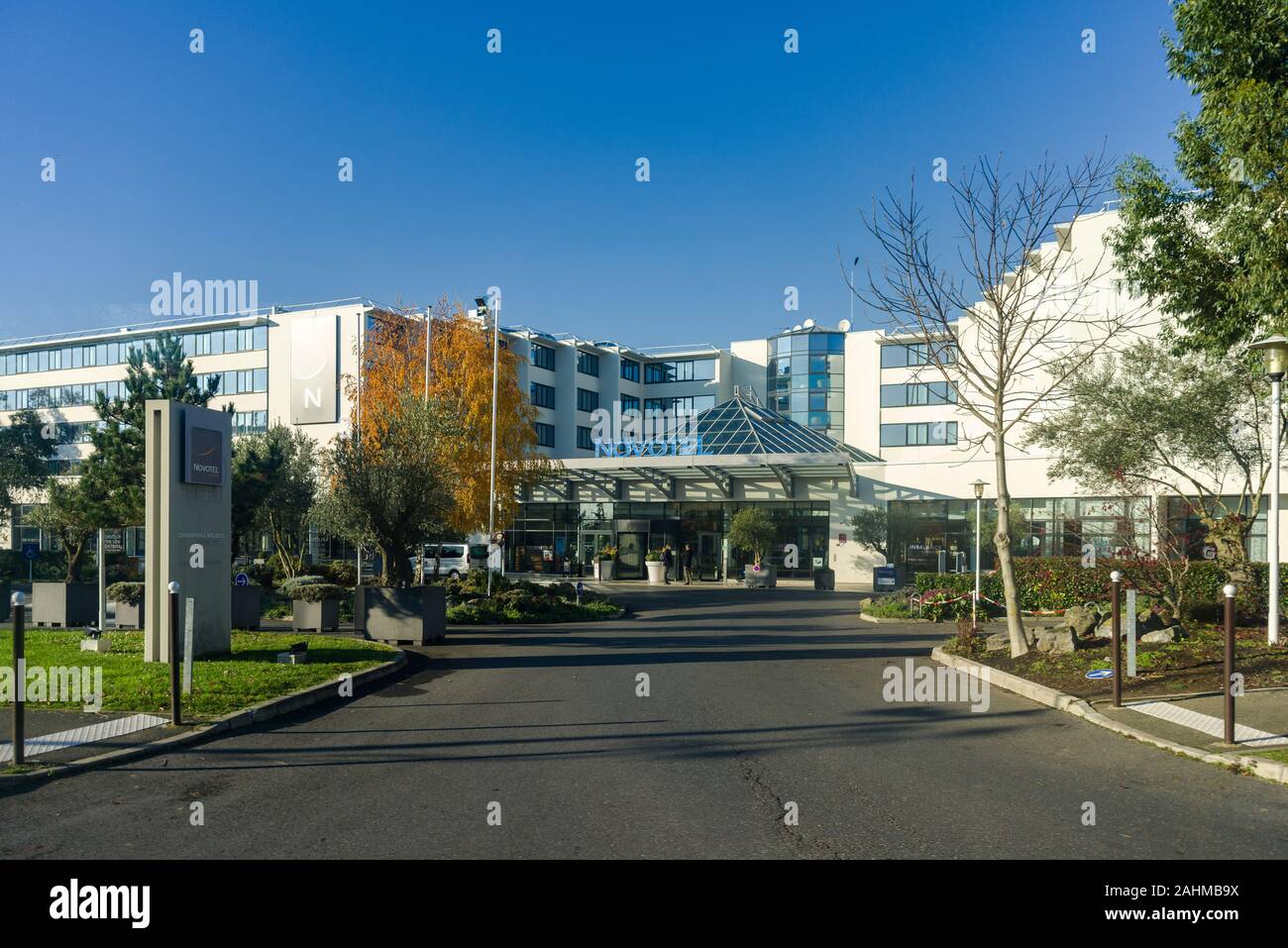Suites Hotel Novotel Paris CDG Terminal extérieur, France Banque D'Images