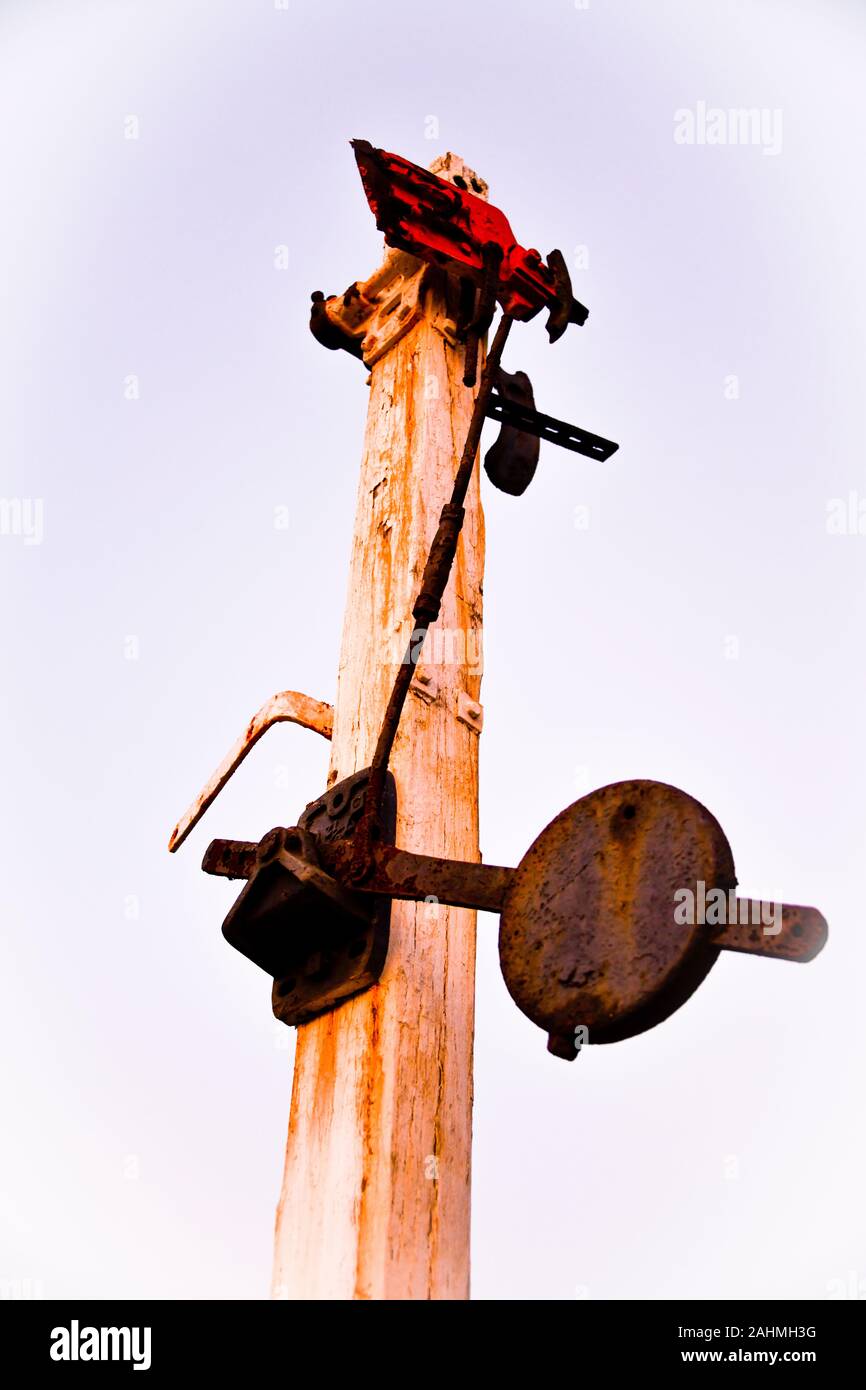 L'ancien sémaphore obsolète de fer Signal sur l'embranchement à Morpeth abandonnés East Maitland Banque D'Images