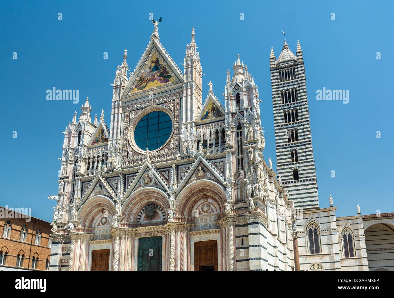 Sienne, Italie - juin 7, 2019 : la cathédrale (Duomo) est une église médiévale dédiée à ses premières heures en tant que catholique romain église mariale Banque D'Images