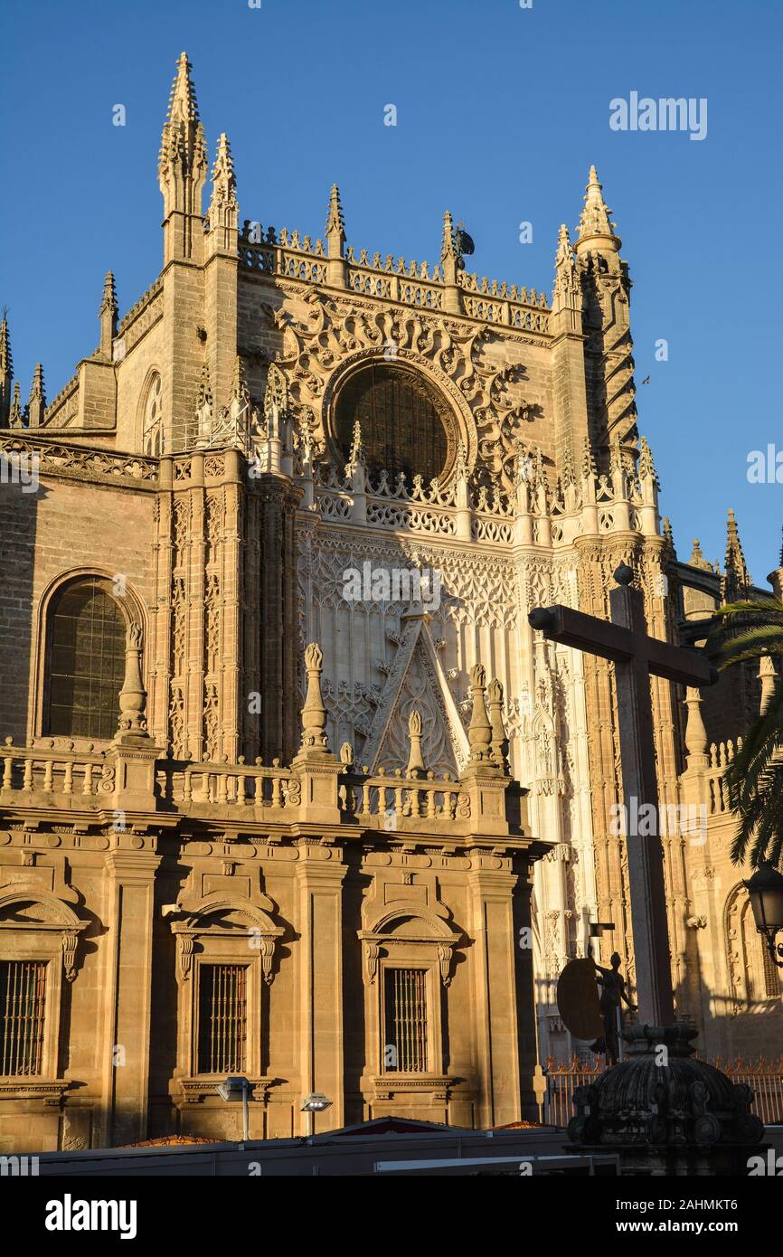 La Cathédrale de Séville (Catedral de Sevilla). Catedral de Santa María de la Sede - (Andalousie, Espagne), la plus grande cathédrale gothique d'Europe Banque D'Images