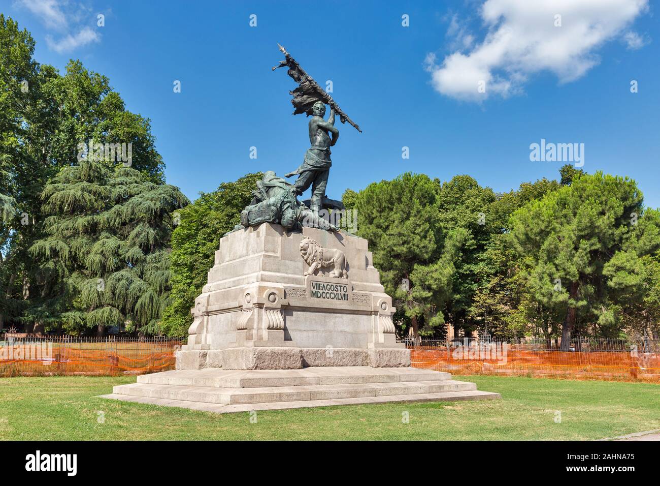 Monument aux morts le 8 août 1848 dans la guerre contre l'Autriche. Bologne, Italie. Banque D'Images