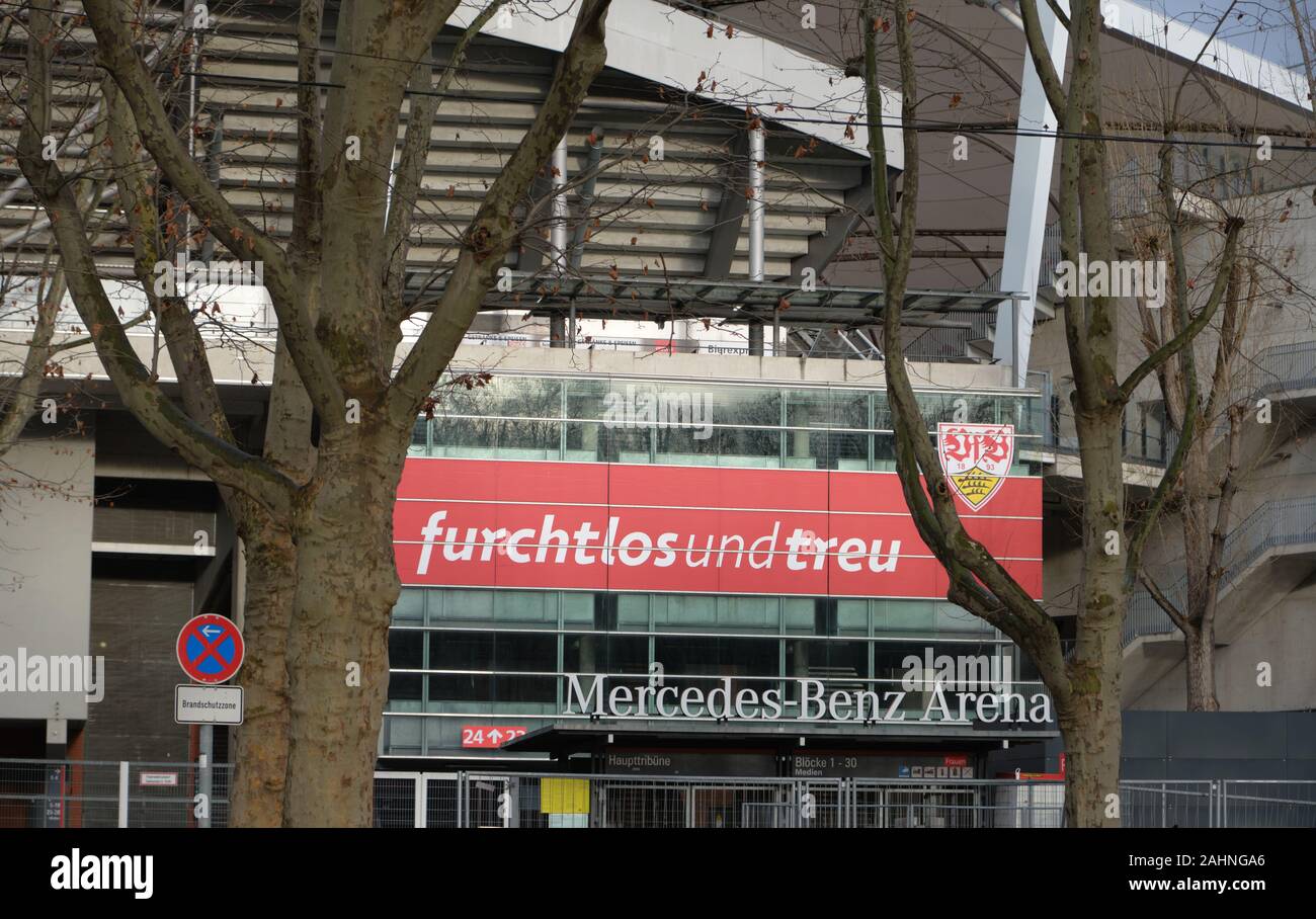 Furchtlos und treu (Fearless et loyal) - Devise du Club de Football VfB sur Mercedes Benz Arena Banque D'Images