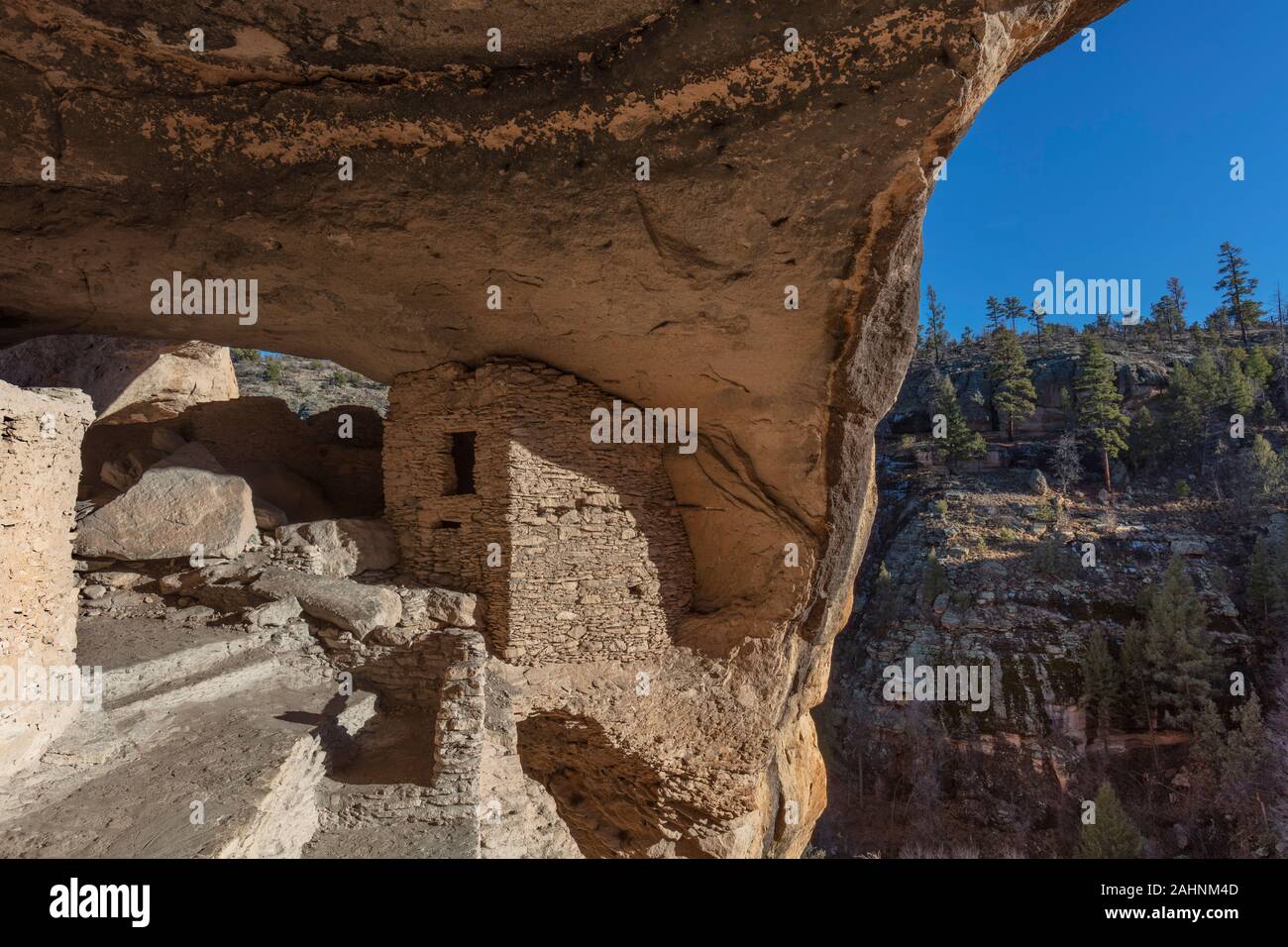 Monument national de Gila Cliff Dwellings, forêt nationale de Gila, Nouveau-Mexique Banque D'Images