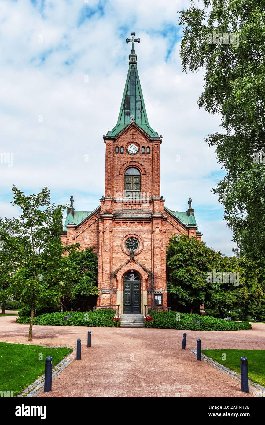 Vue de la façade de l'église à Jyväskylä, dans le centre de la Finlande. Banque D'Images