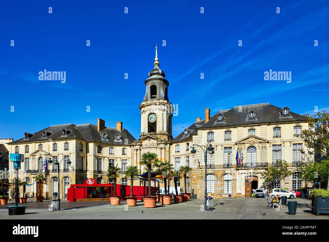 Image de la façade de la Mairie de Rennes à Rennes, Bretagne, France. Rennes est la capitale de la Bretagne et une destination touristique populaire Banque D'Images
