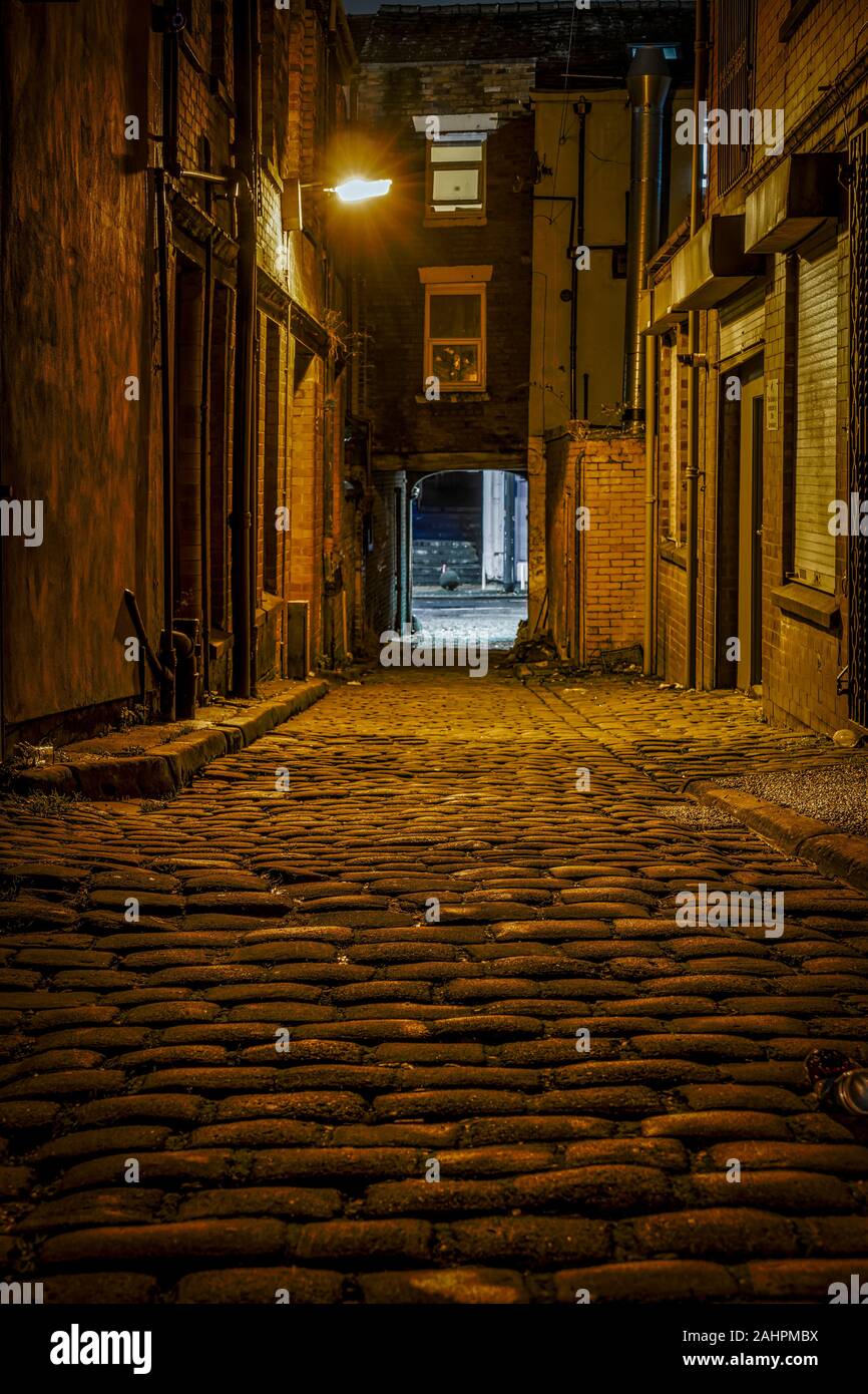 Claytons Gate, Preston, Lancashire, Royaume-Uni - Dark Street Banque D'Images