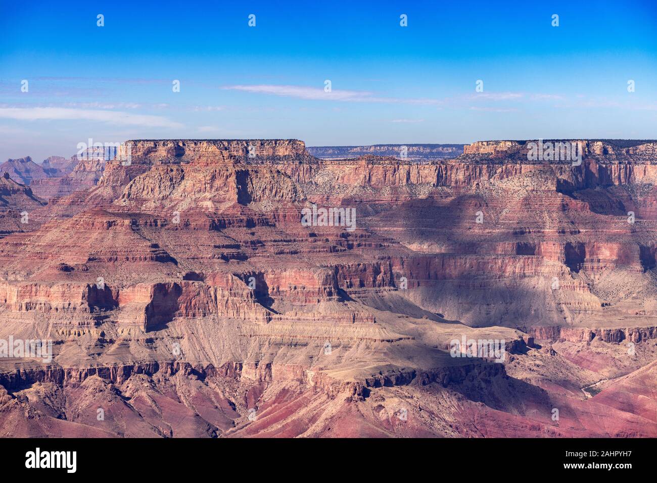 Une vue panoramique sur les montagnes de Grand Canyon vu de Lipan Point. Banque D'Images