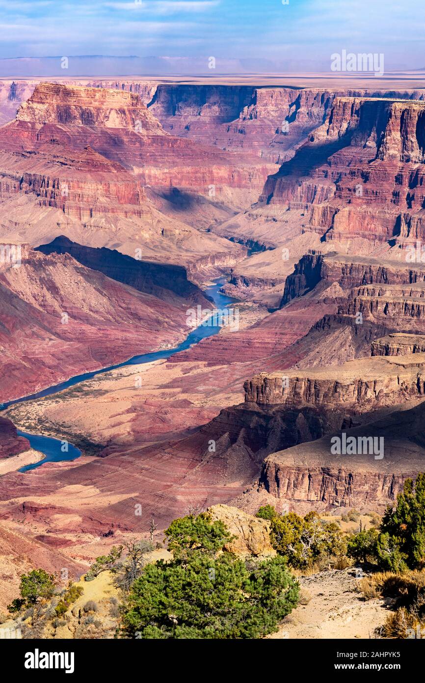 Une vue panoramique sur les montagnes de Grand Canyon vu de Lipan Point. Banque D'Images