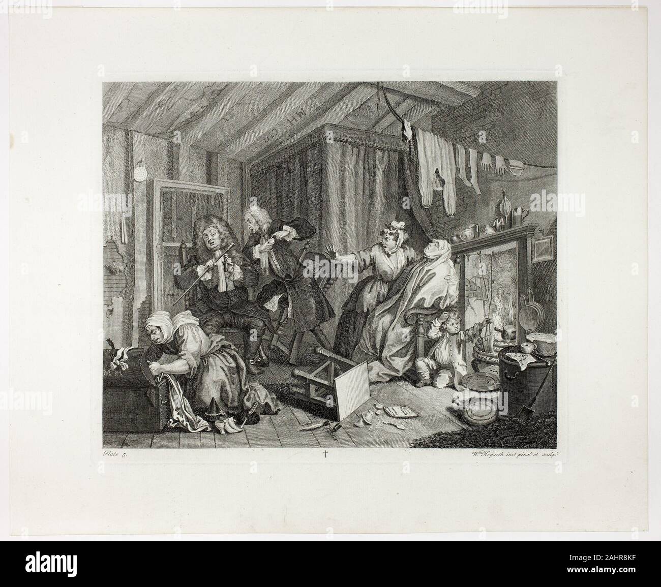 William Hogarth. 5 plaque, à partir d'une prostituée. 1732. L'Angleterre. Gravure en noir sur papier vergé ivoire relevée de travail dur pour cause de mauvaise santé, Moll se trouve en train de mourir de la syphilis que deux médecins en concurrence pour vider son sac et sa logeuse saccage son coffre. Déjà enveloppé de chaleur, la prostituée donne l'âme que son accompagnateur tente d'arrêter le tumulte et de son fils, peut-être ainsi, syphilitique à l'pique des poux dans ses cheveux. Banque D'Images