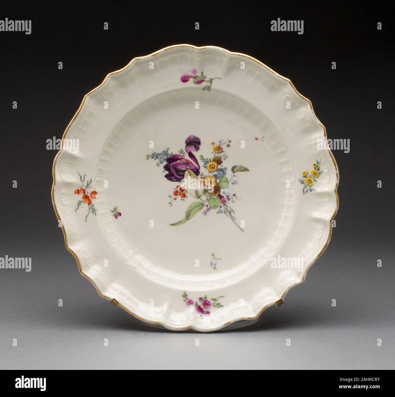 Assiette à soupe. 1770-1780. Zürich. Avec l'émail de porcelaine decoration Banque D'Images