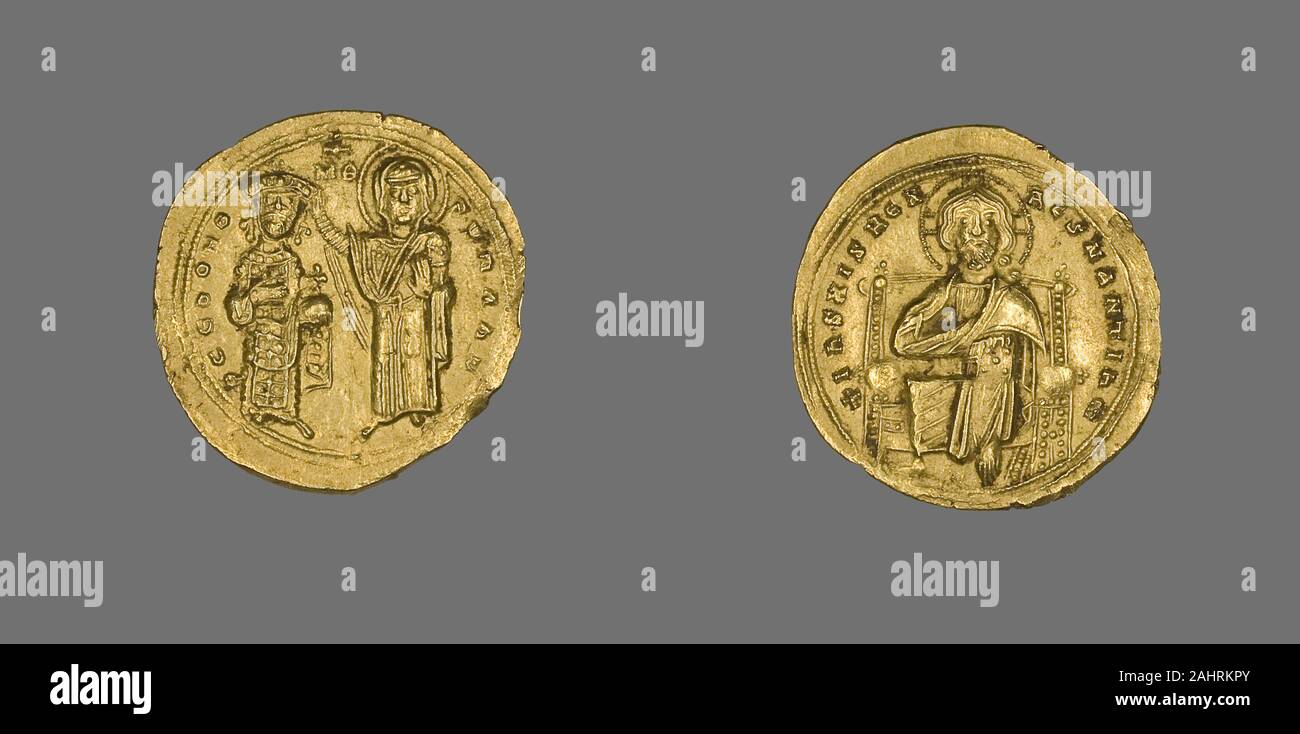 Byzantin. Histamenon (Coin) de Romanos III Argyrus avec le Christ intronisé. 1028-1034. Constantinople. Portraits d'or de gens importants apparaissent sur la monnaie locale dans le monde entier. Il en va de même dans la Rome antique, qui a commencé à produire sa première monnaie à la fin du 4 siècle avant J.-C.. Les pièces représentées au début les chefs de dieux et déesses à l'avant, souvent de profil, alors que l'arrière des animaux représentés, les ressources naturelles, les symboles et les références aux événements historiques. Il n'a pas été jusqu'à 44 AV que le portrait d'une personne vivante-Jules César-apparu sur pièces. Par la suite, des portraits de profil Banque D'Images