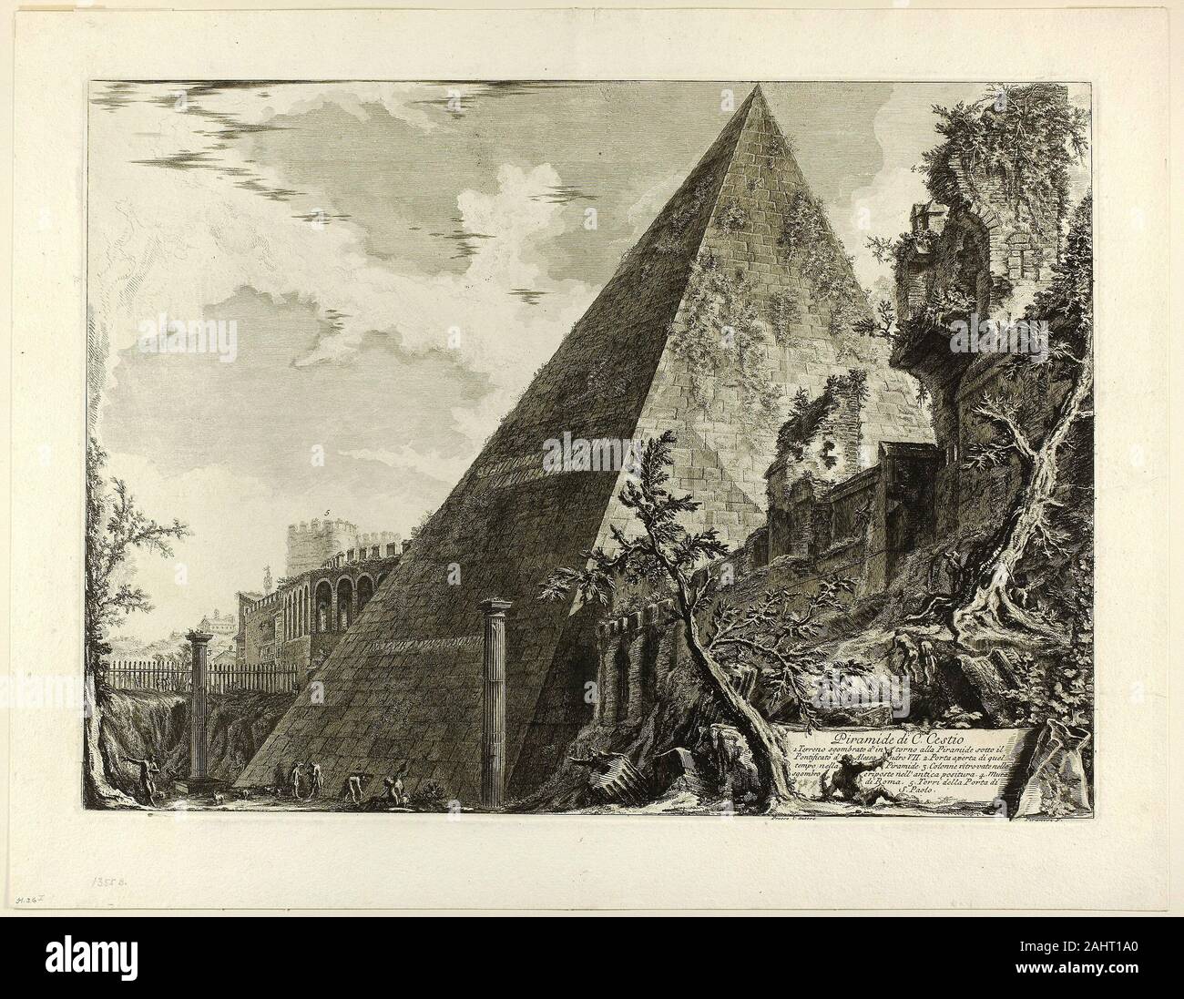 Giovanni Battista Piranesi. La pyramide de Caius Cestius, à partir des vues de Rome. 1750-1759. L'Italie. Gravure sur papier vergé ivoire lourds l'un des deux gravures de Piranèse, la Pyramide de Cestius, cette gravure fut publiée à titre posthume par le fils de l'artiste. La pyramide était essentiel pour beaucoup de visualisation qui a entrepris le grand tour dans le 18e et 19e siècles. Construit c. 18 b.c./c. 12 C.-B. comme une tombe pour le puissant magistrat romain Caius Cestius, la structure en marbre rappelle le mode romain pour tout ce qui est égyptien. En fait, la similitude de la tombe pour les pyramides de Nubie suggère Banque D'Images