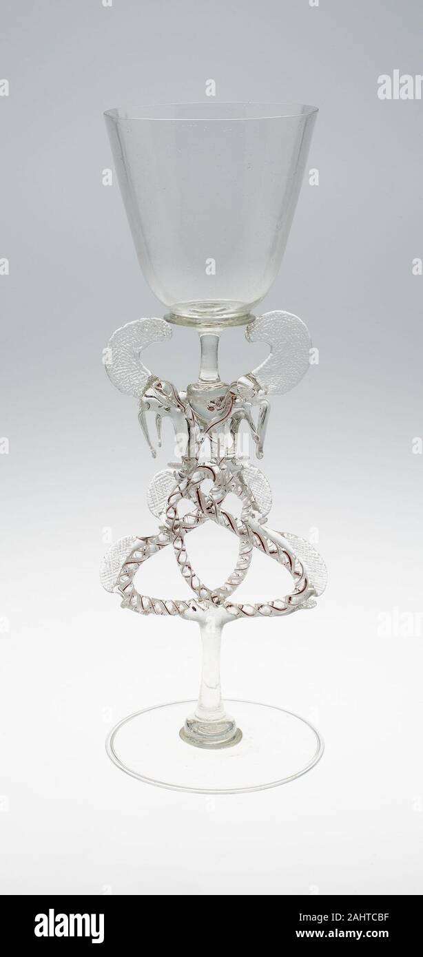 Gobelet à ailes. 1620-1630. L'Allemagne. Glass Banque D'Images