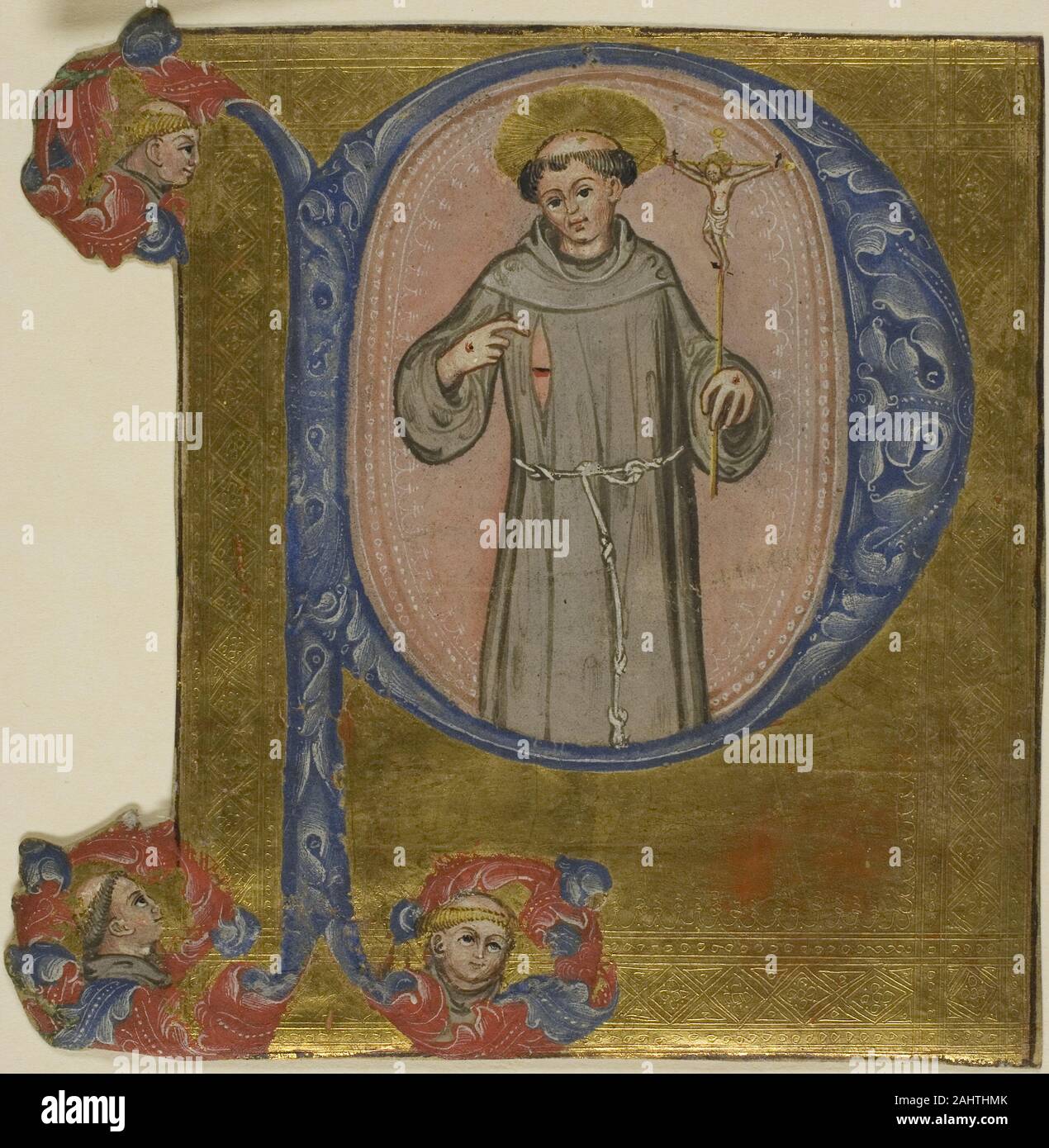 Saint François d'une initiale historiée p. 1375-1399. L'Italie. Manuscrit de la coupe dans la tempera et feuille d'or, à l'incision, sur vélin, avec des inscriptions en noir ou brun-noir, verso Banque D'Images