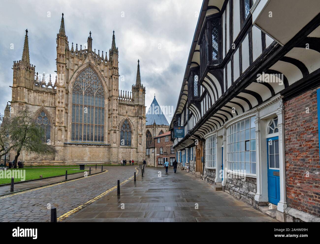 YORK MINSTER ET L'ANGLETERRE ST WILLIAMS COLLEGE EN BOIS EN CONSTRUCTION, rue College Banque D'Images