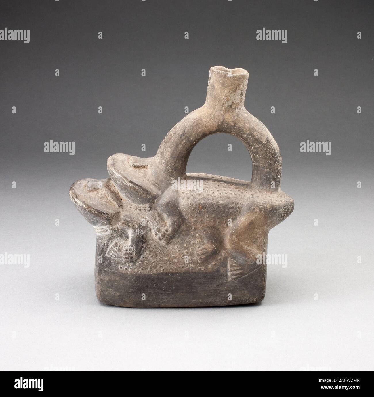 Chimú. Navire de la tuyère d'étrier représentant des grenouilles de l'accouplement. 1100-1470. Côte Nord. Ceramic Banque D'Images Chimú. Navire de la tuyère d'étrier représentant des grenouilles de l'accouplement. 1100-1470. Côte Nord. Ceramic Banque D'Images