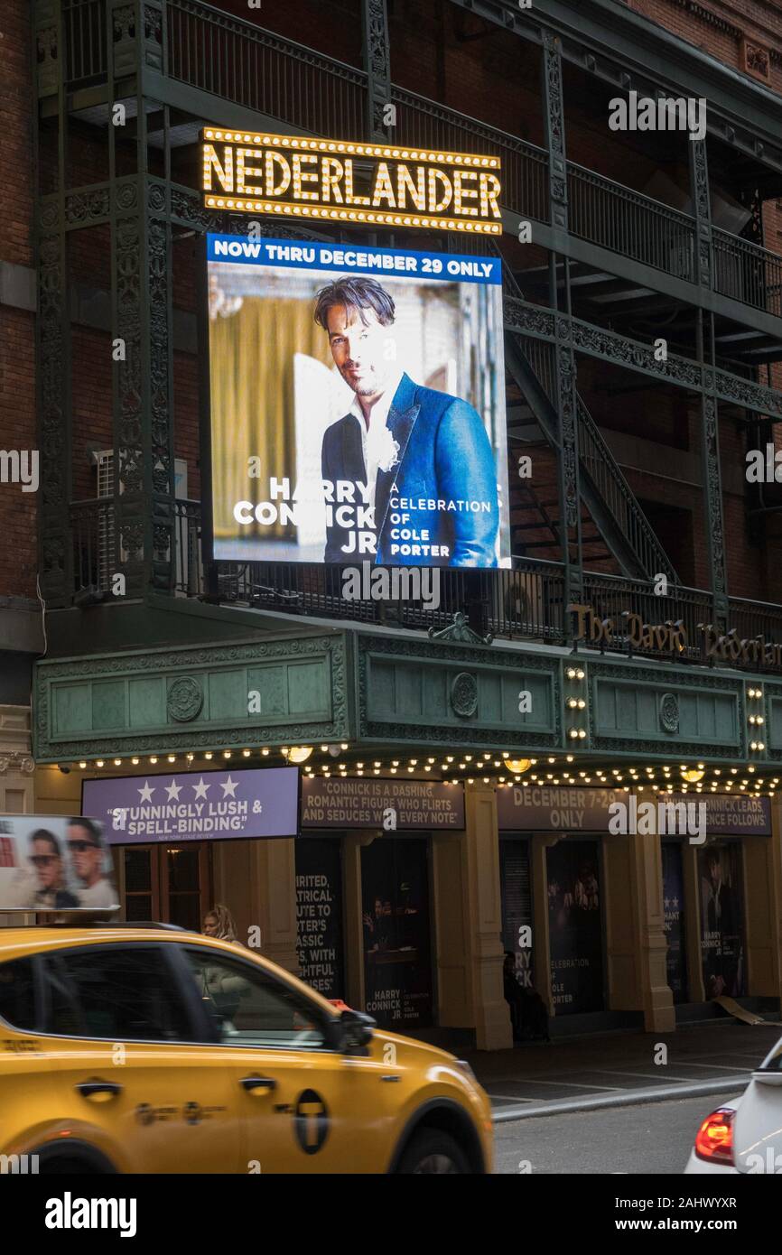 David T. Nederlander Theatre et Harry Connick Jr. Marquee, New York, États-Unis 2020 Banque D'Images