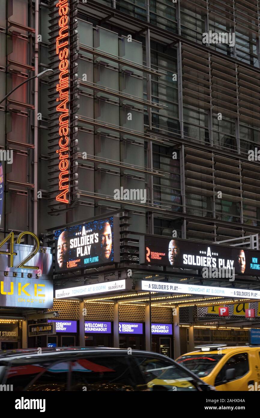 American Airlines Theatre Marquee sur la 42e Rue, New York, USA Banque D'Images