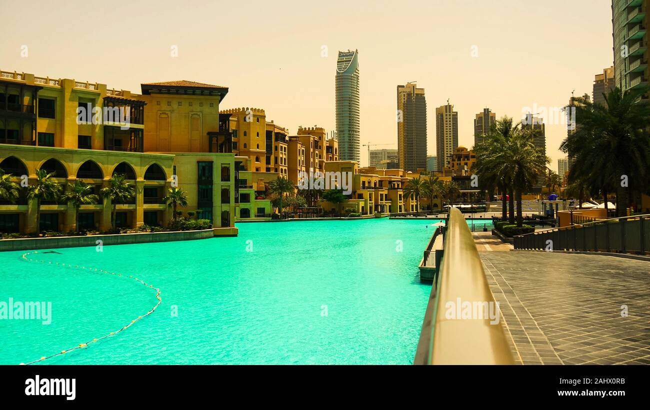 Vue panoramique du canal d'eau à Dubaï Banque D'Images