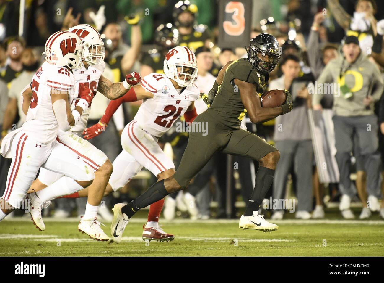 Pasadena, Californie, USA. 1er janvier 2020. Au cours de la Wisconsin Badgers vs Oregon Ducks Rose Bowl game on Janvier 1, 2020. Credit : Dalton Hamm/ZUMA/Alamy Fil Live News Banque D'Images