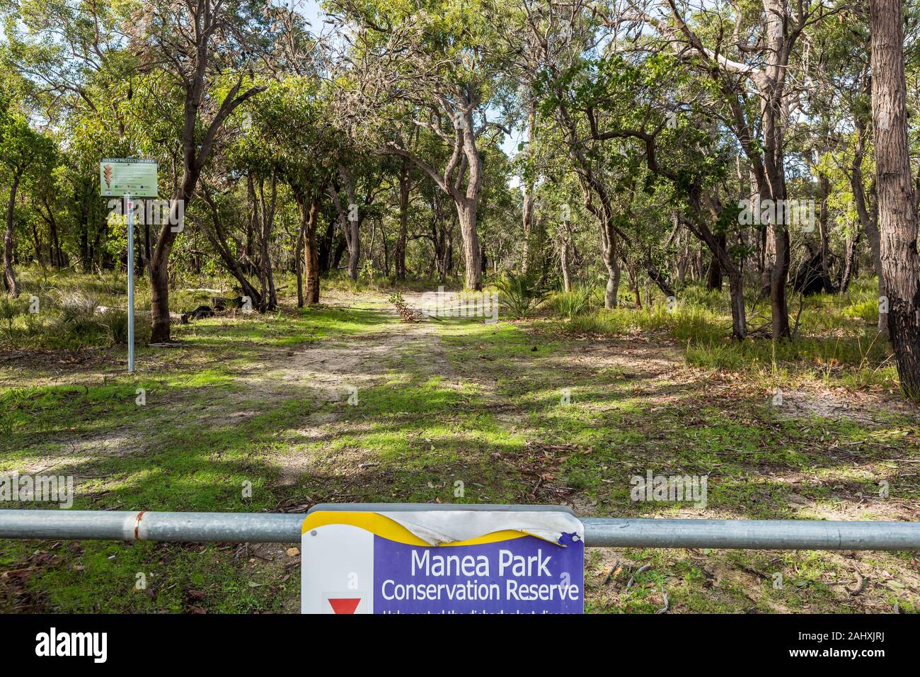 Bunbury, Australie occidentale, 29 Australia-June 2018 : Entrée de Manea Park sur beau jour hivers Banque D'Images