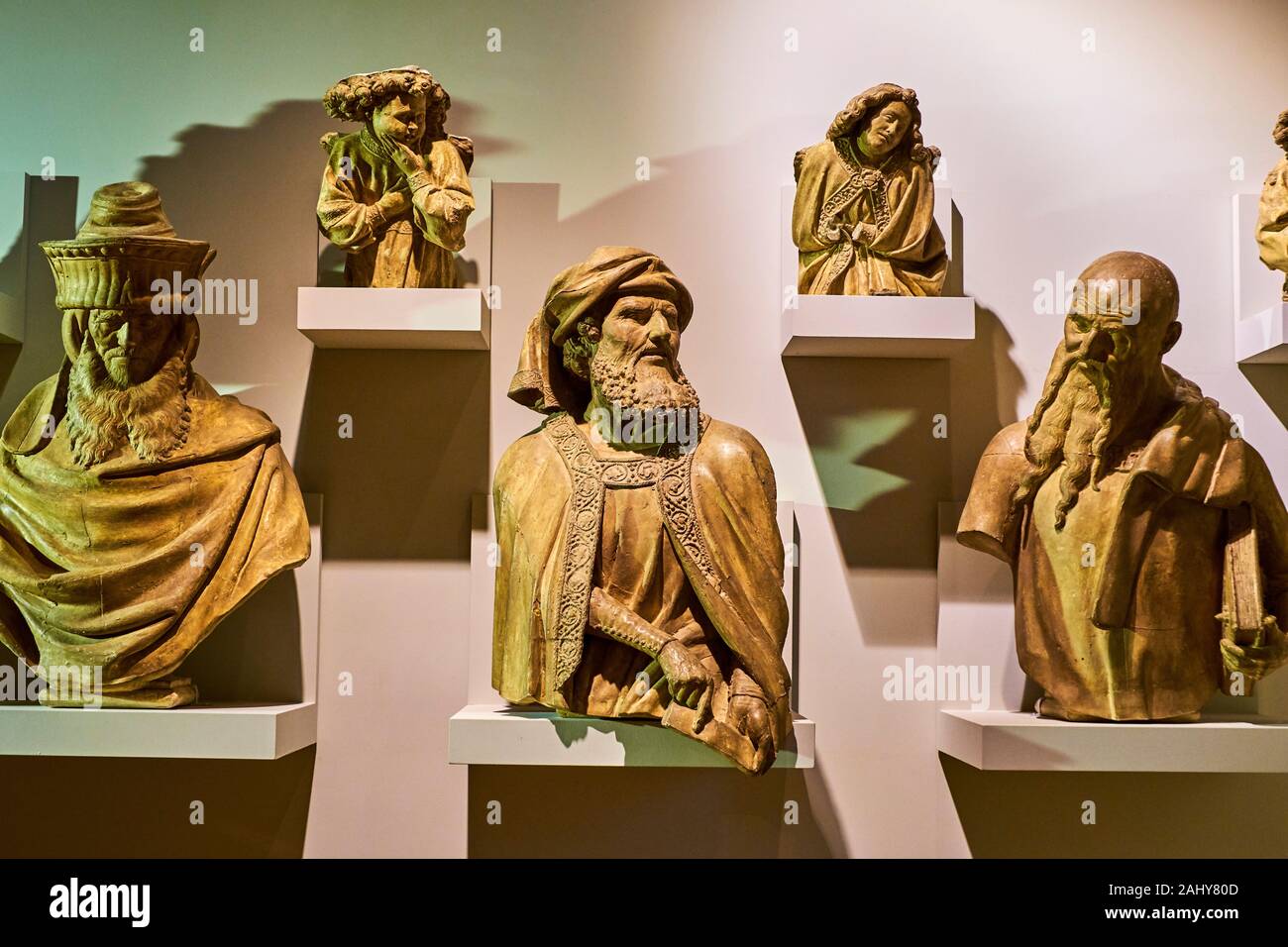 France, Bourgogne, Côte-d'Or, Dijon, musée des Beaux-Art, jette des bustes des prophètes et les anges du puits de Moïse Banque D'Images