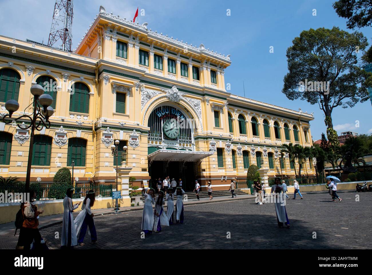 Au Vietnam, à Ho Chi Minh Ville, le bureau de poste central, en plein coeur de Saigon, a été construit par l'administration de la Poste française au cours de l'INDOC Banque D'Images