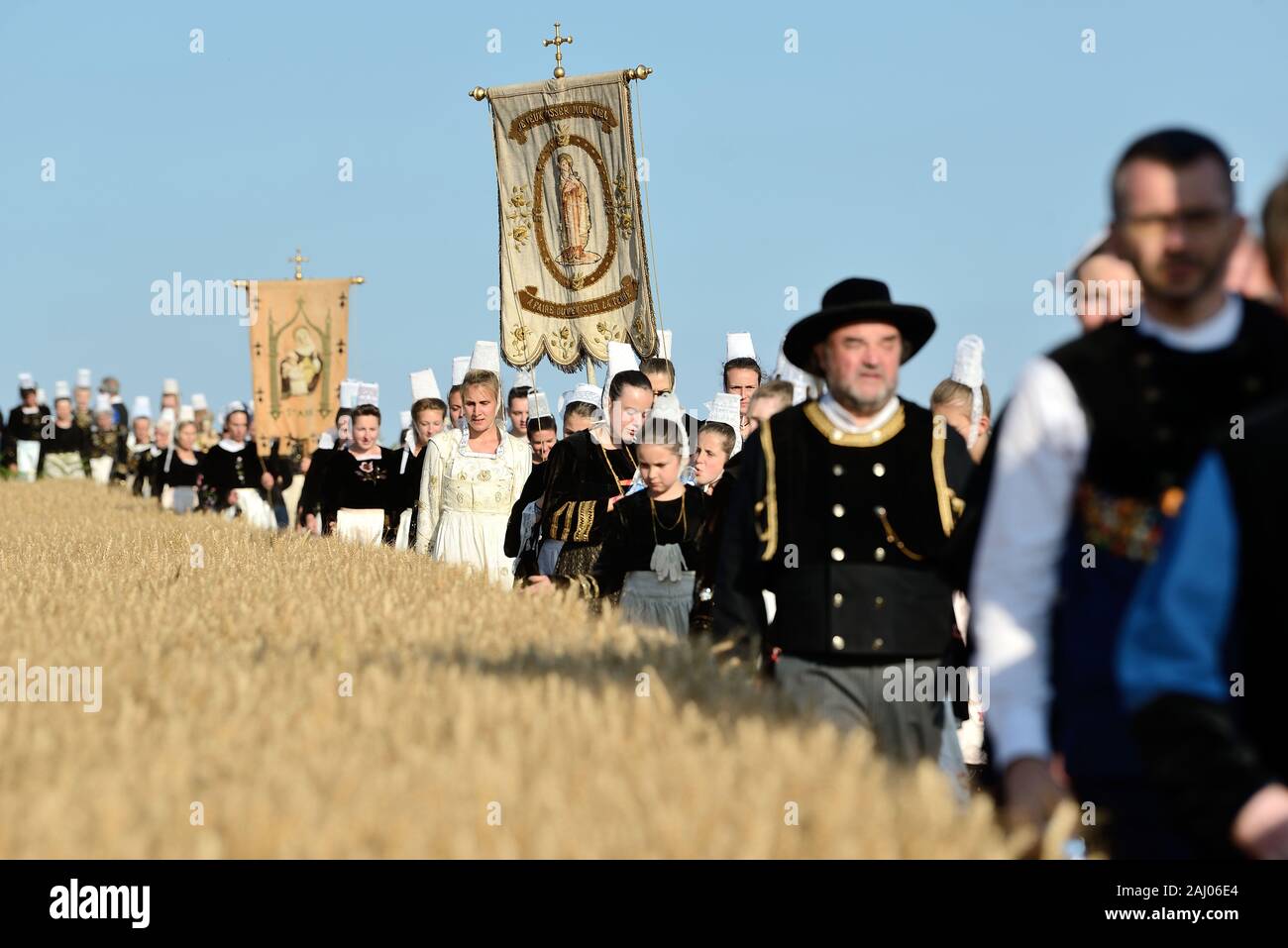 Locronan (Bretagne, nord-ouest de la France) : la 'Grande Tromenie" pardon Breton, une procession qui a lieu tous les 6 ans sur un parcours de 12 kilomètres. L Banque D'Images