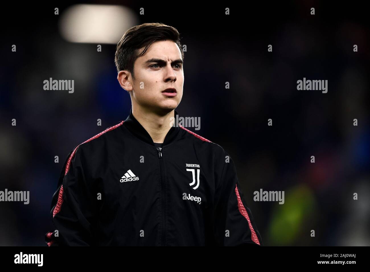 Gênes, Italie. 18 Décembre 2019 : Paulo Dybala Juventus FC de l'air sur l'avant de la série d'un match de football entre l'UC Sampdoria et la Juventus. La Juventus a gagné 2-1 sur l'UC Sampdoria. Credit : Nicolò Campo/Alamy Live News Banque D'Images
