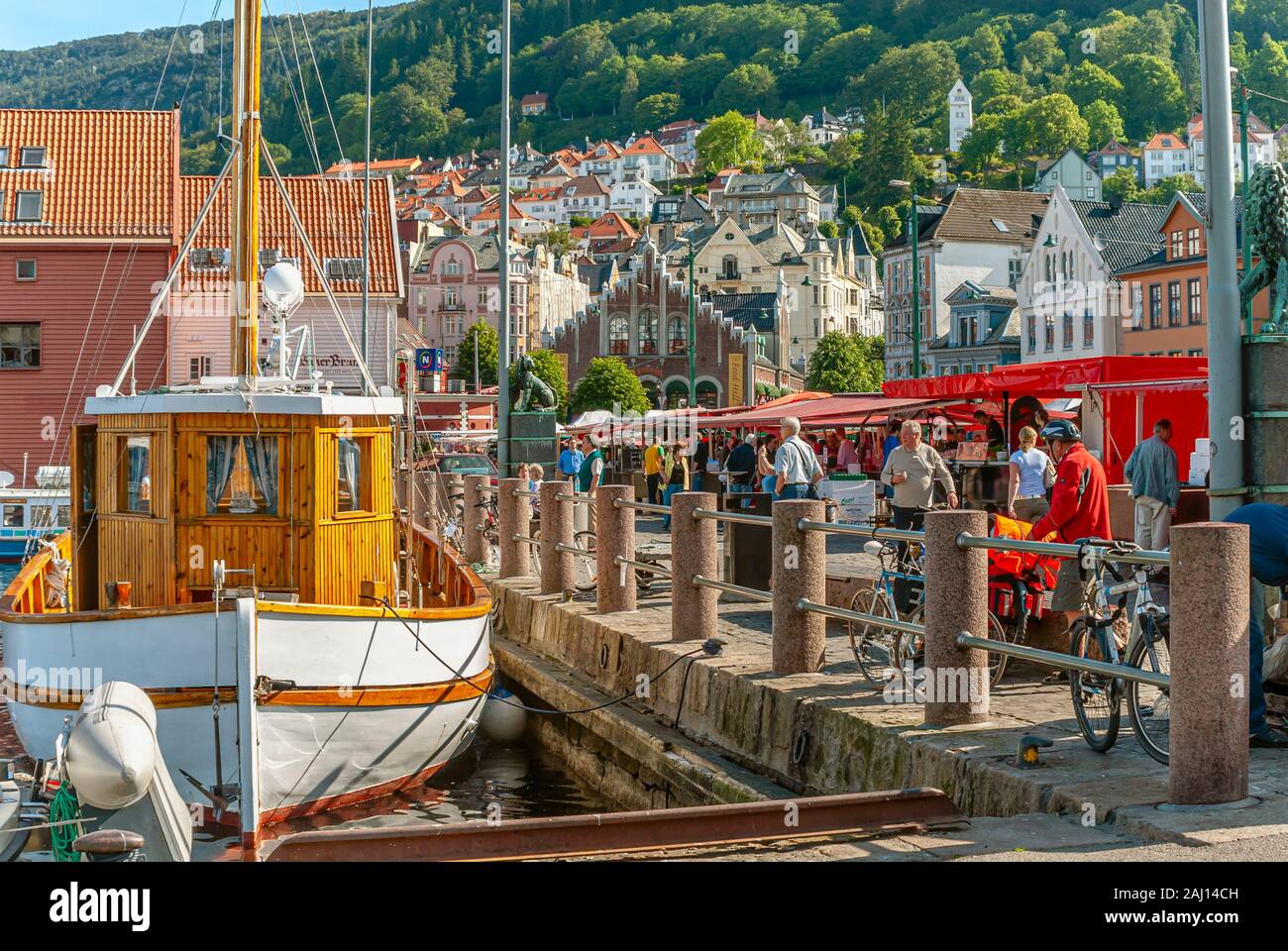 Marché de poisson au bord de l'avant de Bergen, Norvège Banque D'Images