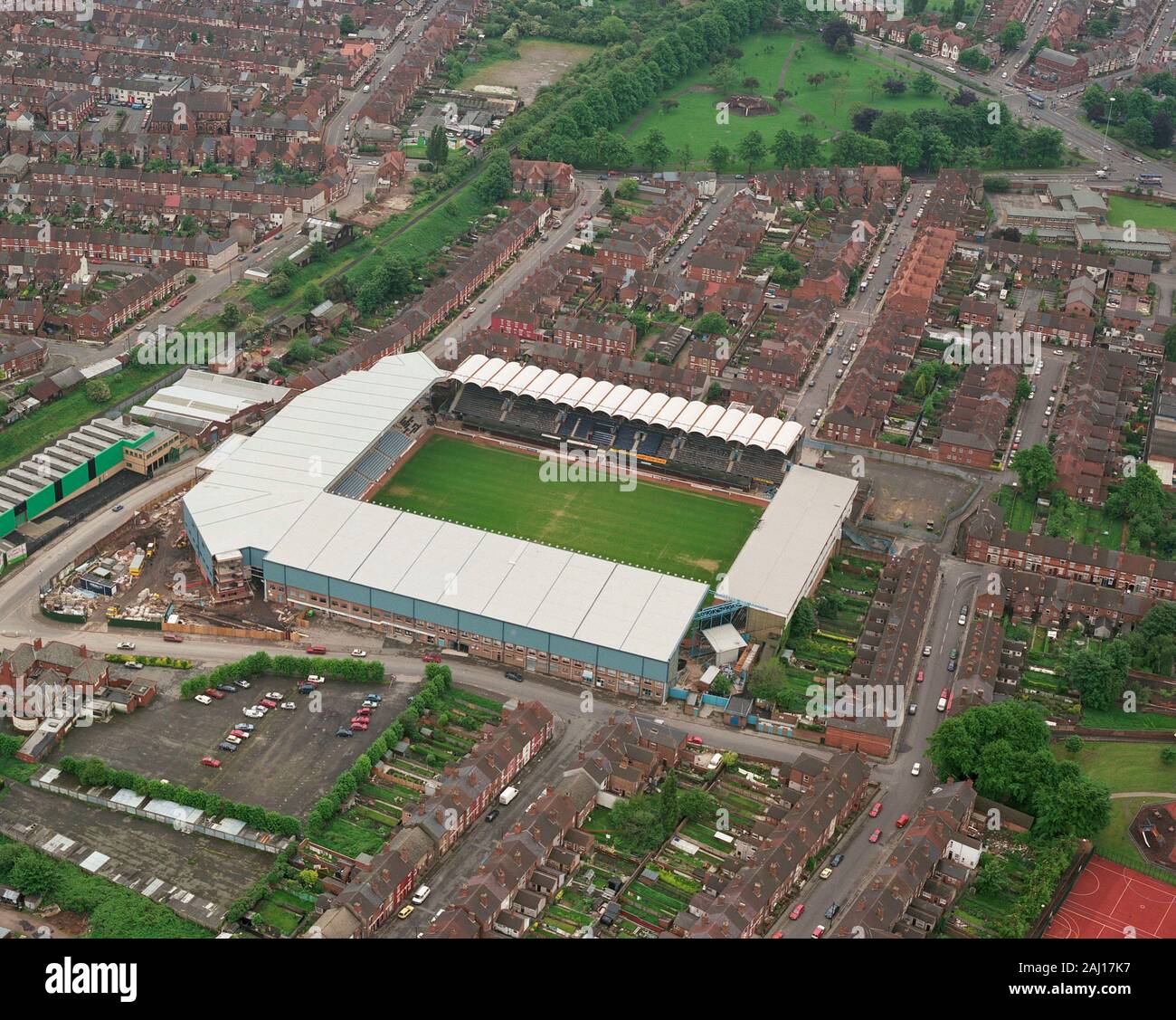 Une vue aérienne de la ville de Coventry Highfield Road terrain de football en 1994, West Midlands, Royaume-Uni Banque D'Images