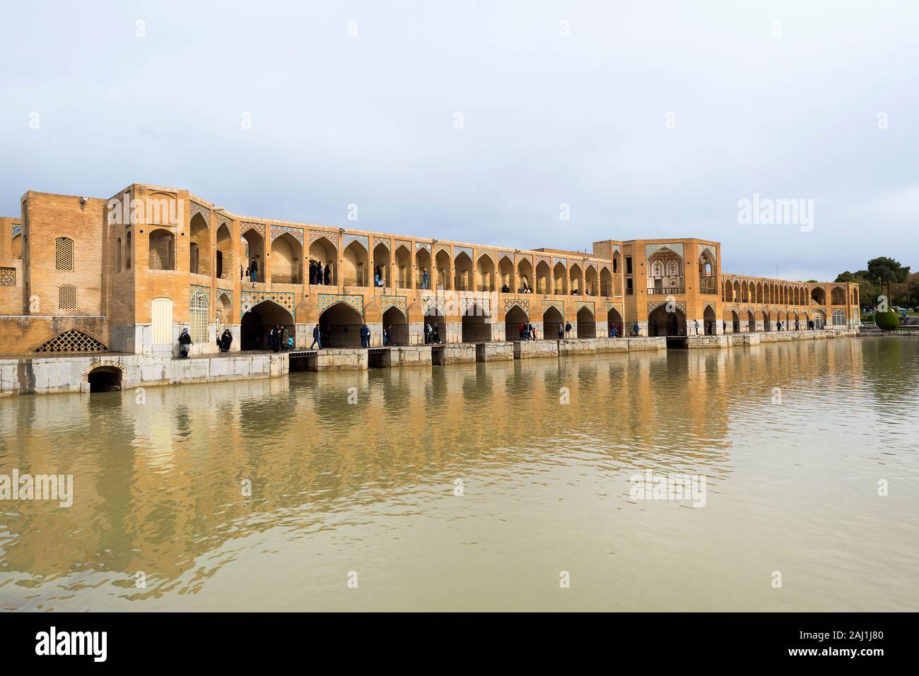 Pol-e Khadju Zayanderud, pont au-dessus de la rivière d'Ispahan, Iran Banque D'Images