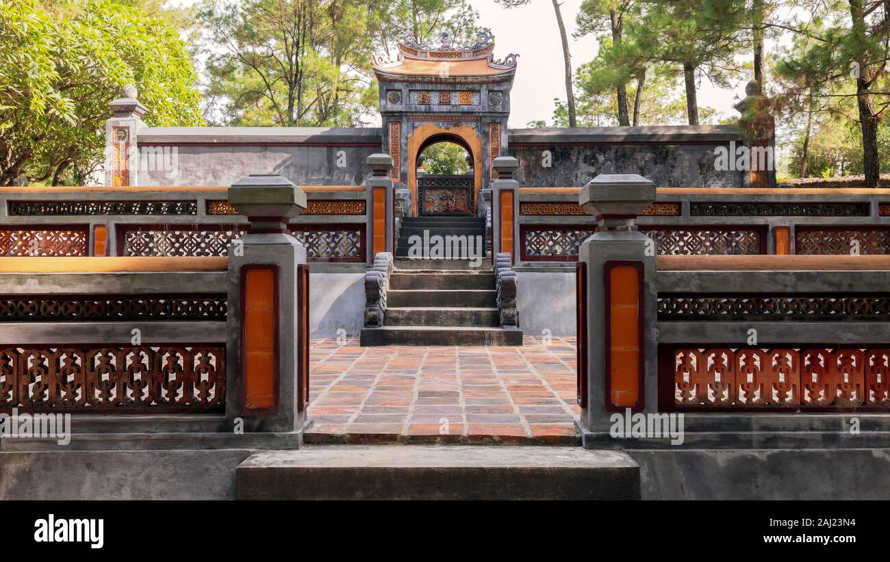 Tombeau de l'Impératrice Le Thien Anh dans l'Empereur Tu Duc tombe royale, Hue, Vietnam, Indochine, Asie du Sud-Est, l'Asie Banque D'Images